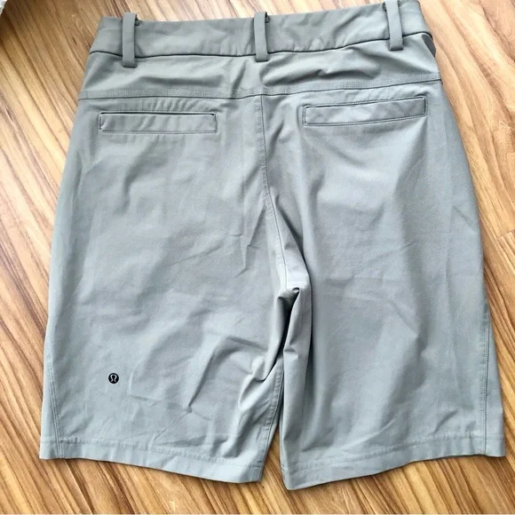 Lululemon khaki golf shorts sz 32 - Picture 4 of 9